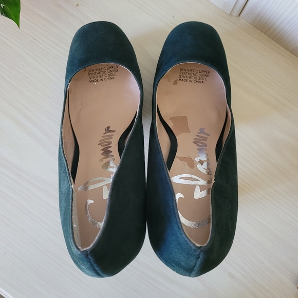GLAMOUR Size 8 'Ckitu' Green Velour Heels - Picture 6 of 7